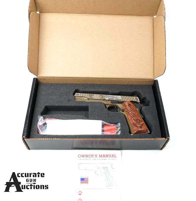 Auto Ordnance 1911 A1 / Donald J Trump 45 ACP (1 of 18)