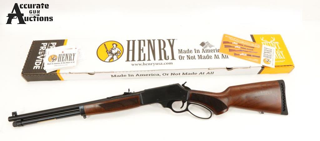 Henry H010G 45-70: Make: Henry Model: H010G Caliber: 45-70 Action: Lever Barrel: 18.5 Bore: Shiny Serial # WFFS08870G Condition: Very Good The Henry H010G is a rugged, American-made lever-action rifle chambered in