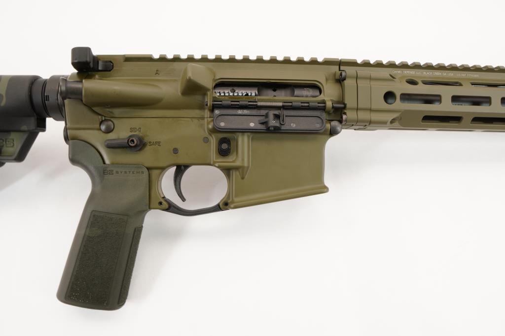 Daniel Defense DDM4 5.56 - 10