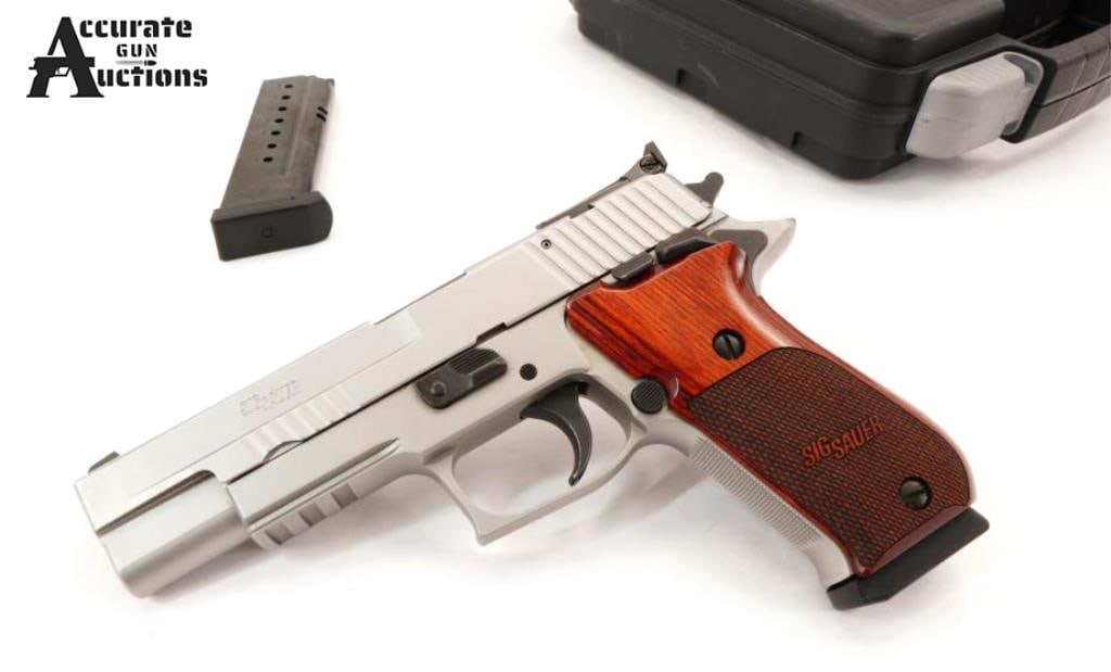 Sig Sauer P220 Elite 10mm (1 of 19)
