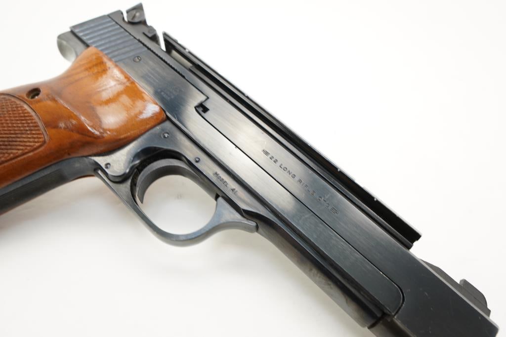 Smith & Wesson 41 .22 LR - 9