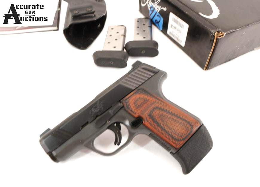 Kimber EVO SP 9MM: Make: Kimber Model: EVO SP Caliber: 9MM Action: Semi Barrel: 3 Bore: Bright Serial # B0014768 Condition: Very Good The latest addition to Kimber?s lineup of pistols and revolvers designed for conceal 