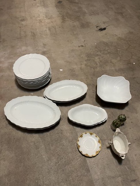 Assorted German and French Kitchenware: Plates and dishes