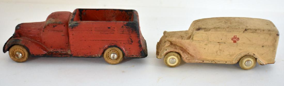 TWO ANTIQUE RUBBER TOY VEHICLES (1 of 4)