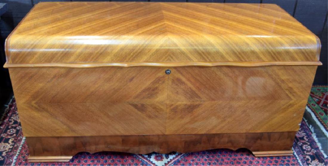 GENUINE LANE CEDAR CHEST Sep 13, 2018 McLaren Auction Services in OR