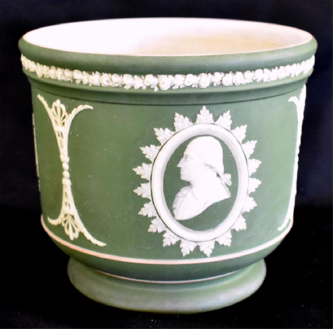 WEDGWOOD JASPERWARE JARDINIÃˆRE: Planter features George Washington and Benjamin Franklin in profile. It measures 5Â½" tall x 6" across and appears to be in nice overall condition.