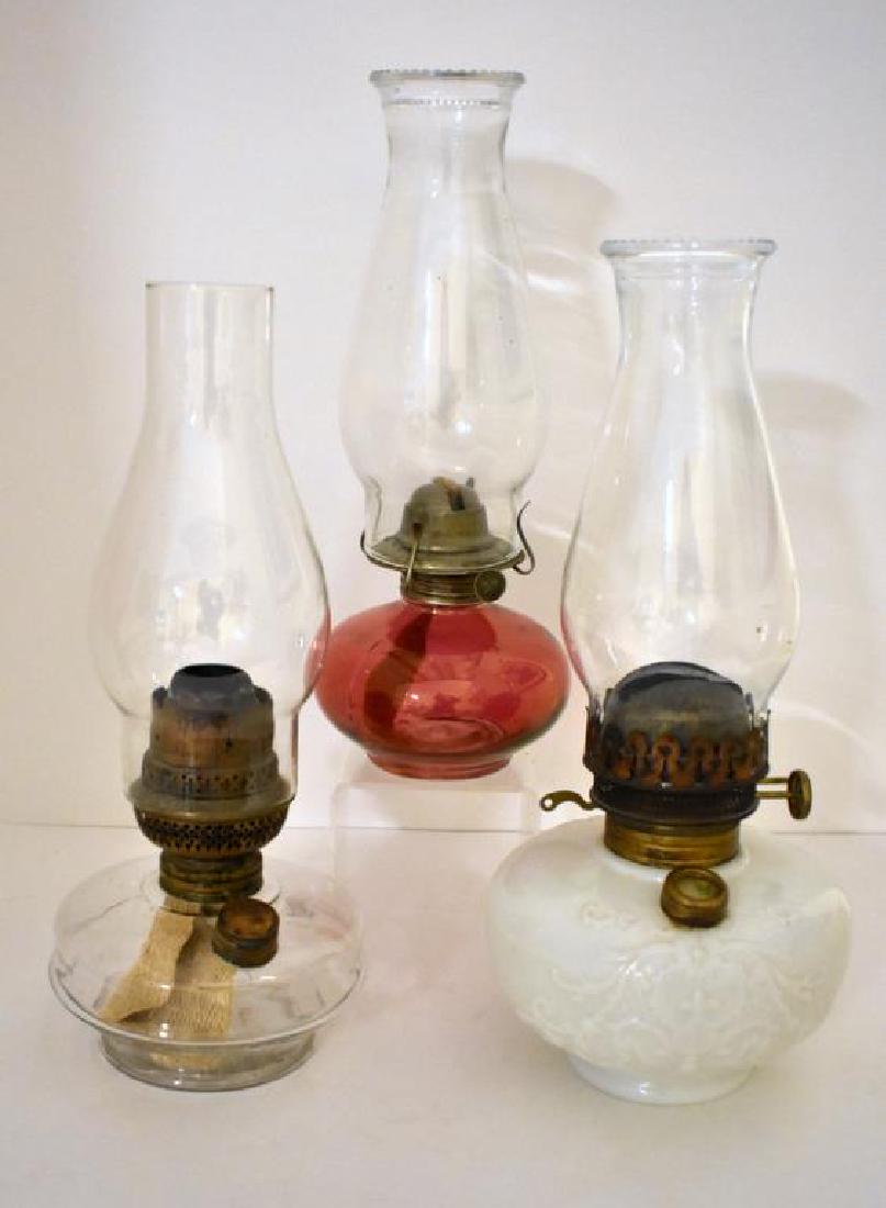 THREE ANTIQUE KEROSENE LAMPS (1 of 4)