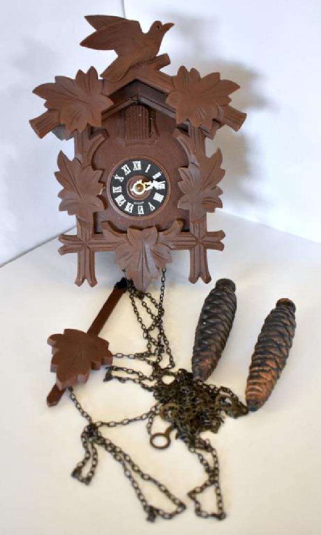 VINTAGE GERMAN CUCKOO CLOCK (1 of 5)