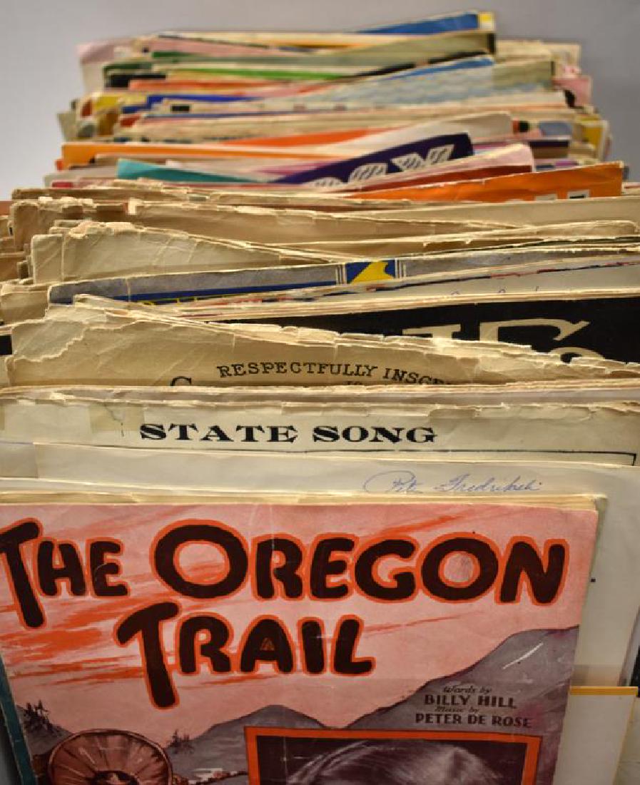 LARGE ASSORTMENT OF ANTIQUE & VINTAGE SHEET MUSIC (1 of 7)