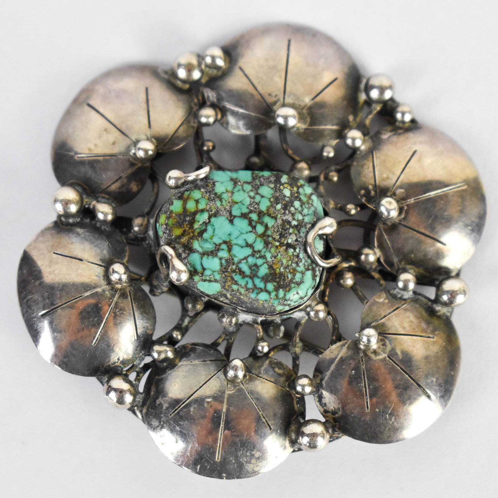 MARY GAGE STERLING LILY PAD BROOCH (1 of 3)