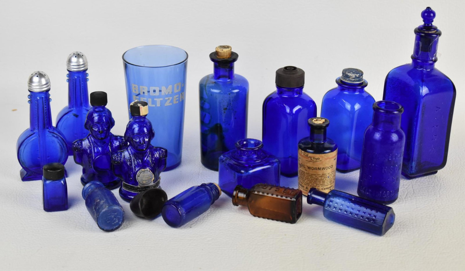 APOTHECARY POISON BOTTLES & MORE (1 of 6)