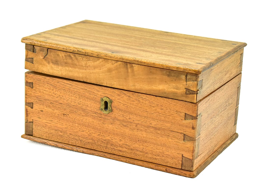 WALNUT STORAGE BOX (1 of 3)