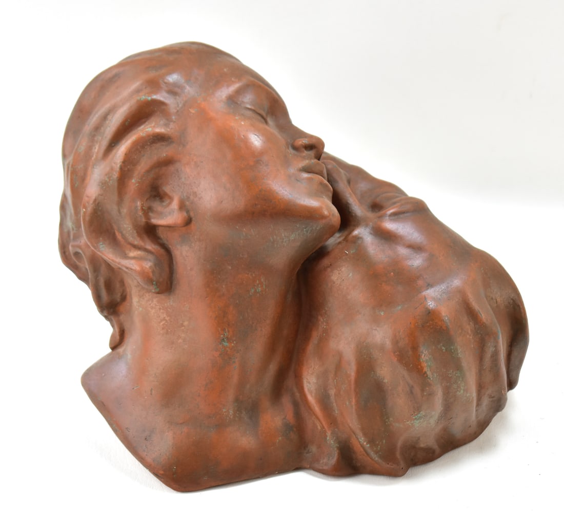 LOVERS INTERTWINED SCULPTURE (1 of 3)