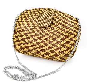 WOVEN STRAW CLUTCH