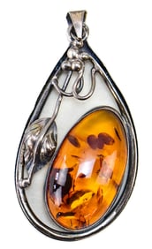 STERLING SILVER PENDANT WITH AMBER CABOCHON