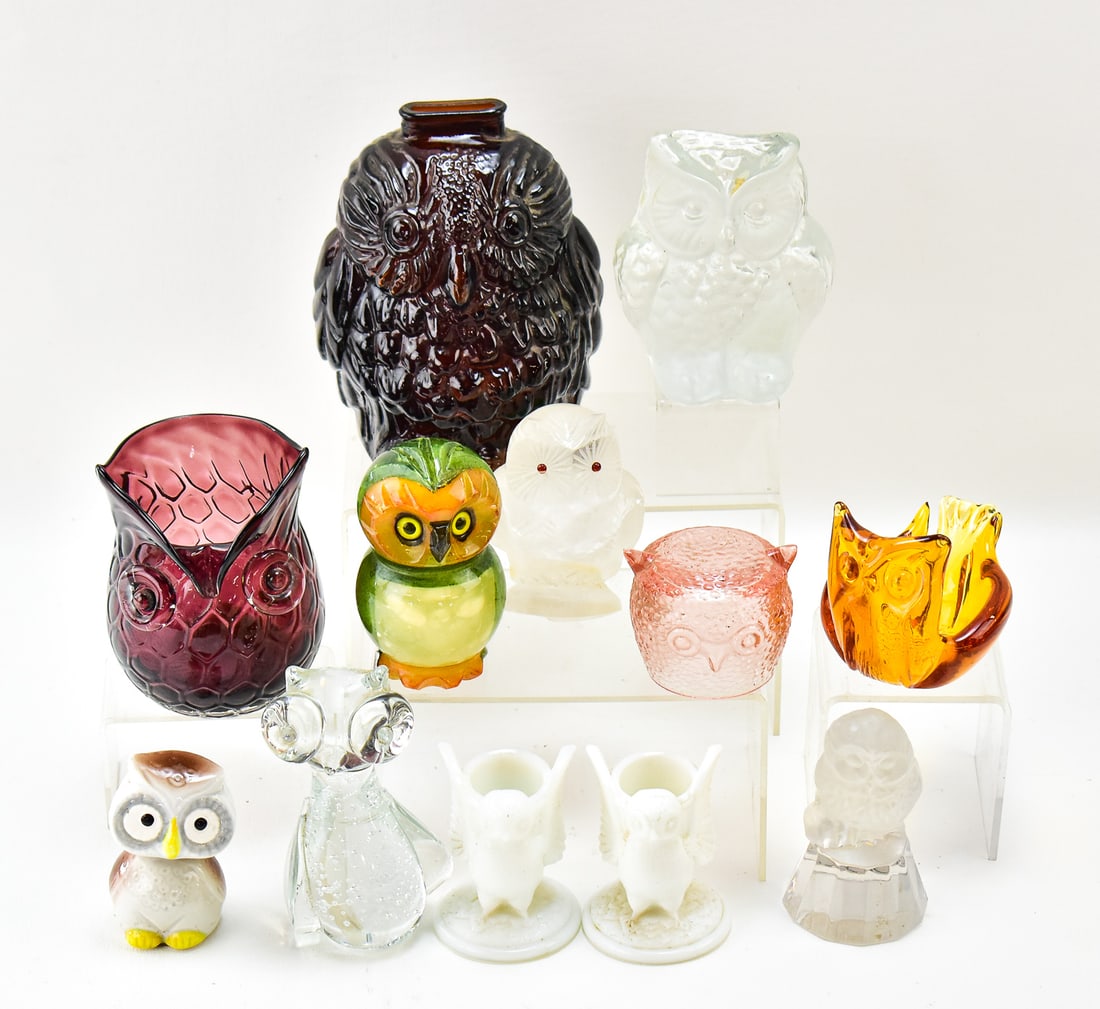 ASSORTED GLASS & CERAMIC OWLS (1 of 3)