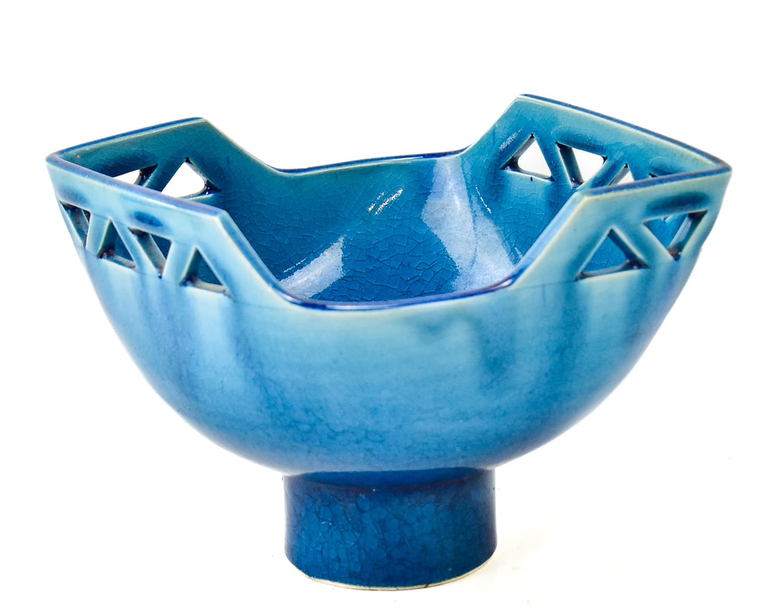 BLUE STUDIO POTTERY BOWL (1 of 4)