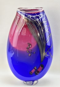 CHRIS HAWTHORNE SIGNED ART GLASS VASE