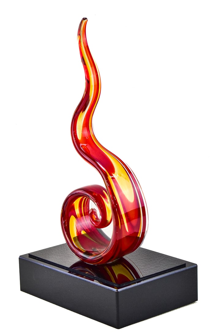 POST MODERN ART GLASS RIBBON SWIRL SCUPTURE: Post Modern art glass ribbon swirl sculpture. Unsigned. Measures 19.5"h. 