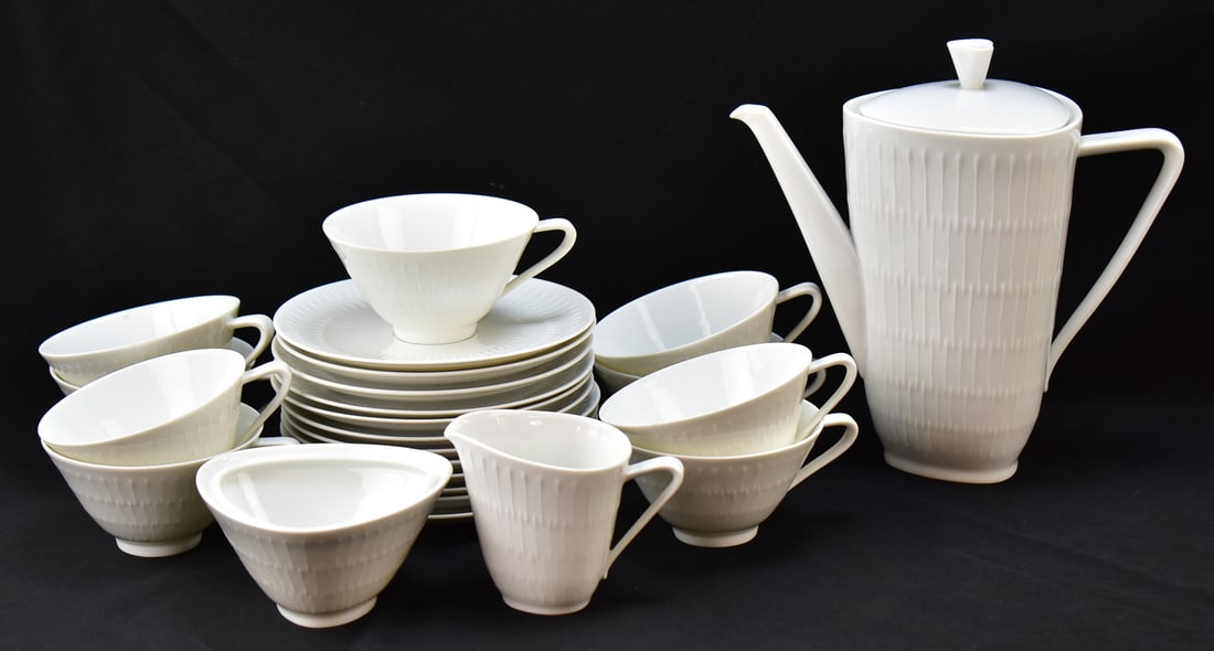 HUTSCHENRUTHER SELB BAVARIA 'APART' ASSORTED DINNERWARE (1 of 4)