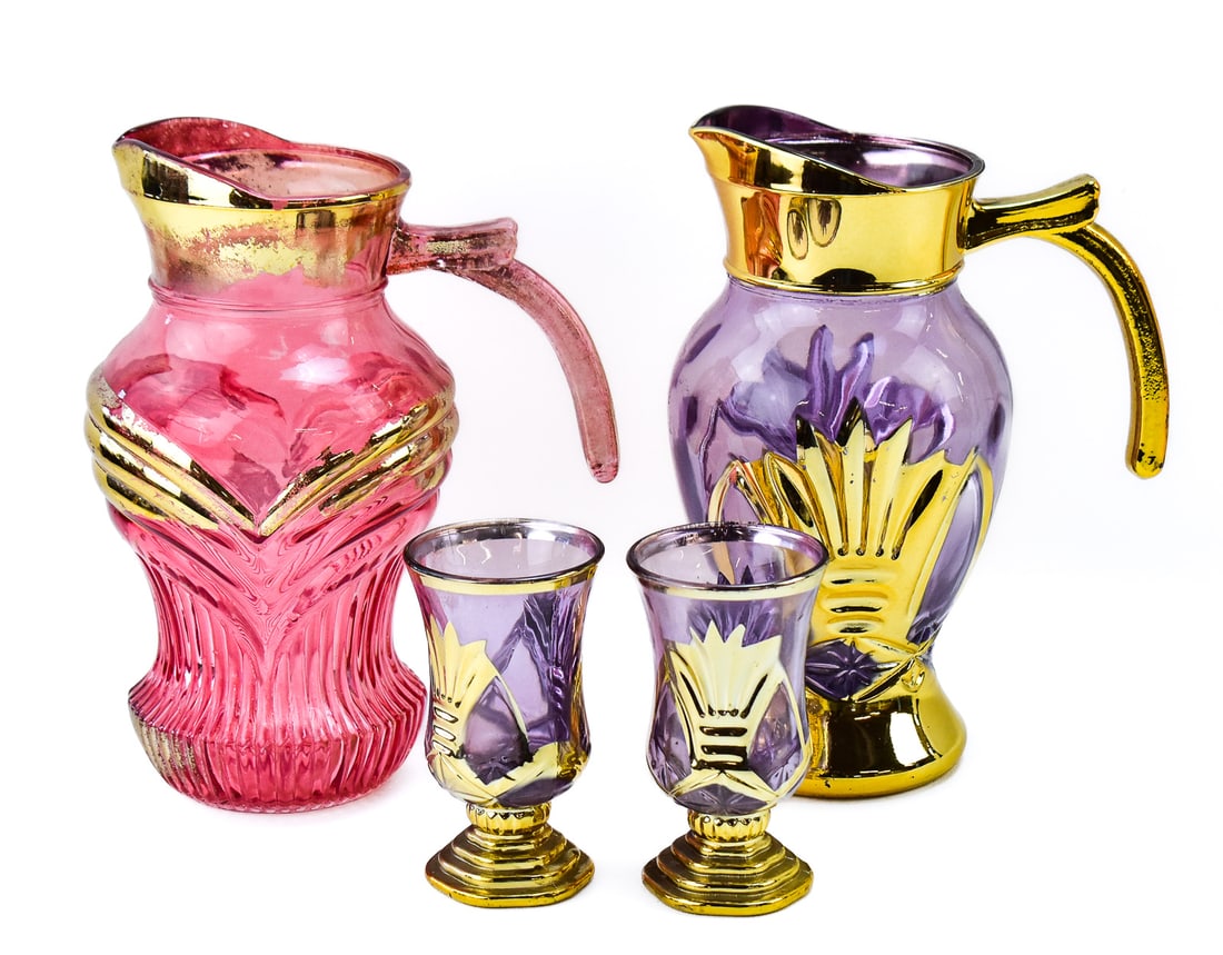 MIDCENTURY PITCHERS & GLASSES (1 of 4)