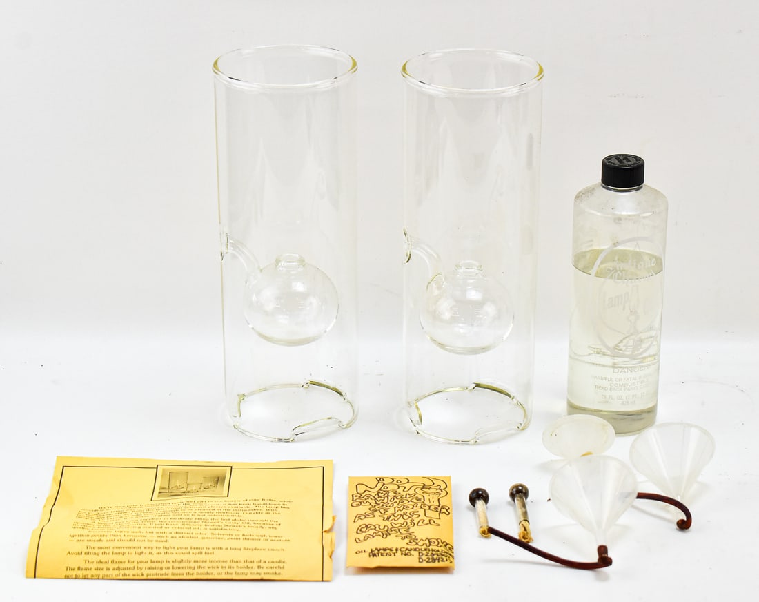 WOLFARD GLASSBLOWING COMPANY LAMPS (1 of 3)