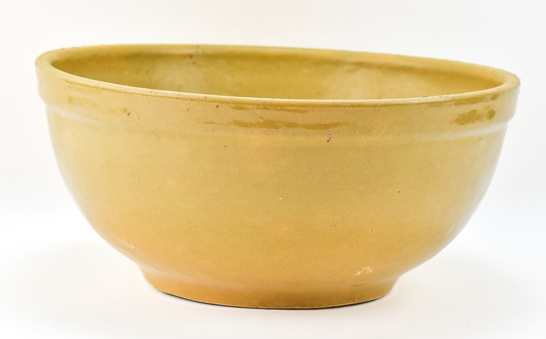 YELLOW-WARE MIXING BOWL (1 of 4)