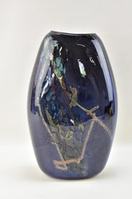 SIGNED DAN BERGSMA ART GLASS VASE