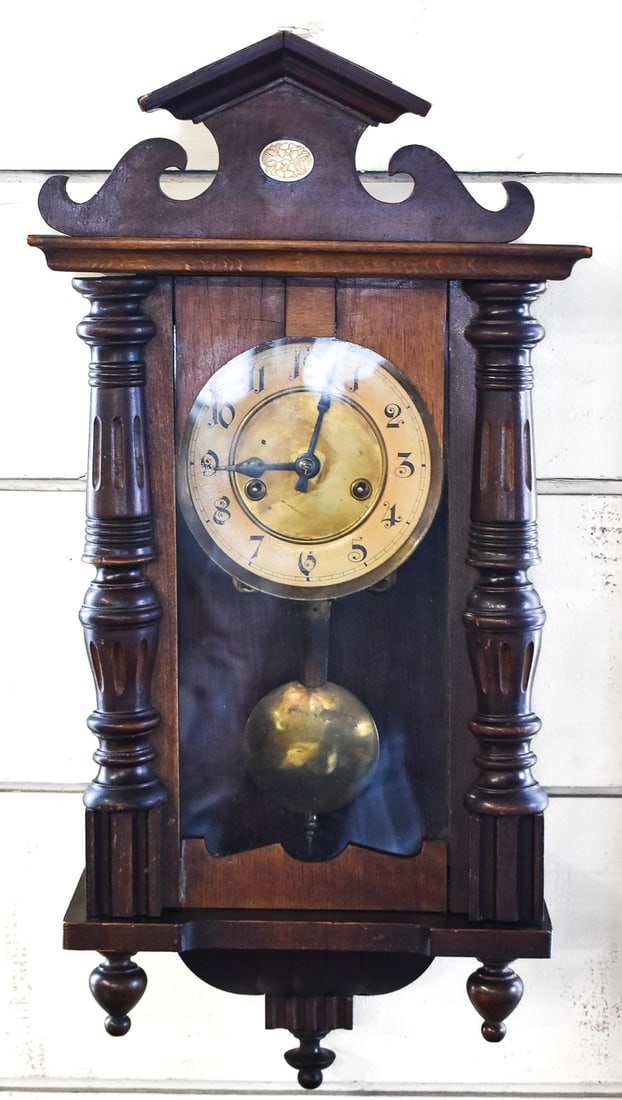 ANTIQUE JUNGHANS WALL CLOCK (1 of 3)