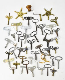 ASSORTED WINDING KEYS