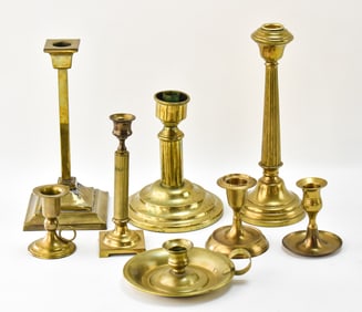 ASSORTED BRASS CANDLESTICKS & HOLDERS