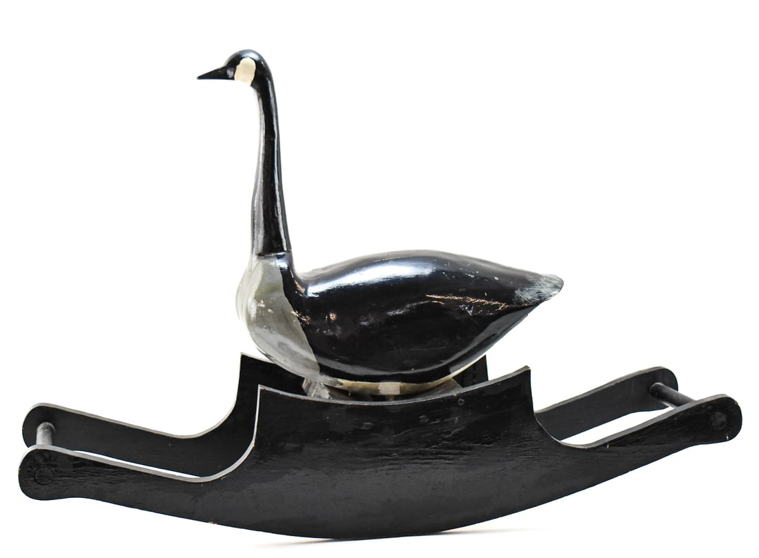 FOLK ART CANADA GOOSE SCULPTED AND PAINTED WOODEN ROCKER (1 of 3)
