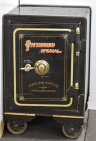 PORTLAND SAFE COMPANY 'PITTSBURG SPECIAL' SAFE