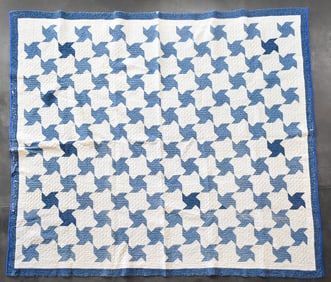 ANTIQUE 'DRUNKARD'S PATH' WHITE & BLUE QUILT