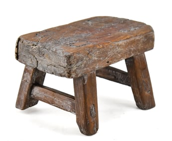 19TH CENTURY WOODEN MILKING STOOL