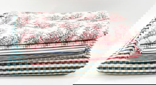 ASSORTED LARGE FABRIC REMNANTS