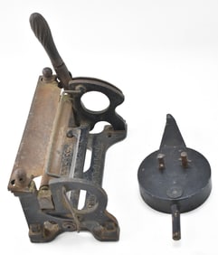 BAUSCH & LOMB OPTHALMOLOGIST DEVICE AND C.S. OSBORNE & CO. CAST IRON CLOTHES WRINGER
