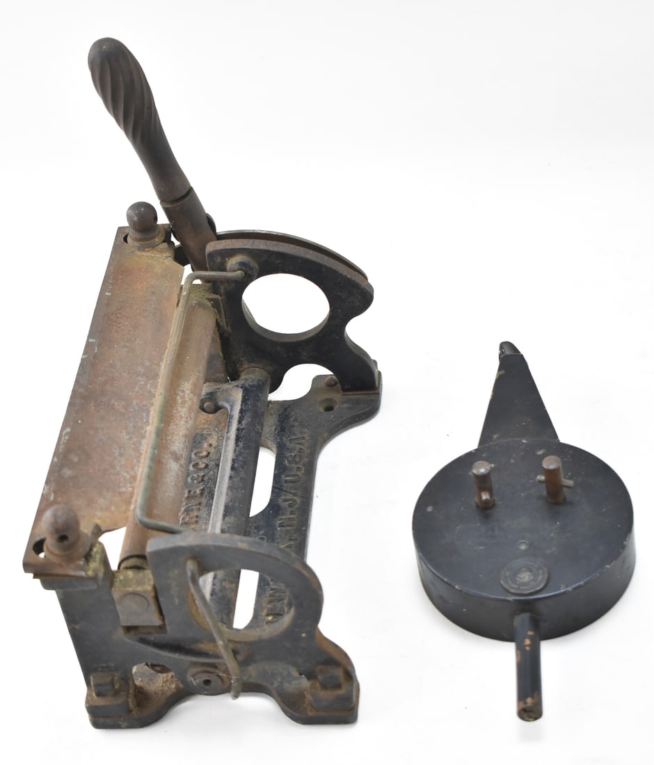 BAUSCH & LOMB OPTHALMOLOGIST DEVICE AND C.S. OSBORNE & CO. CAST IRON CLOTHES WRINGER: Bausch & Lomb Optical Company ophthalmologist device No. 14550 (11" wide) circa early 20th century and C.S. Osborne & Company cast iron clothes wringer/mangle (10" tall, 1.5" wide, and 6" deep