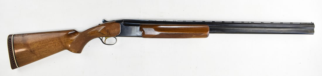 1976 BROWNING ARMS CITORI HUNTER GRADE IN 12 GAUGE: A 1976 Browning Arms Company Japan Citori Hunter Grade over and under 12 gauge shotgun "Special Steel" barrel for 2 3/4 or 3 inch shotshells, measuring 28 inches in length. The serial number is 04339R