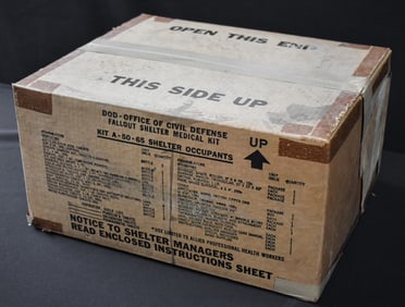 1960s US CIVIL DEFENSE FALLOUT SHELTER MEDICAL KIT