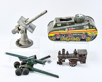 ASSORTED VINTAGE TIN & CAST METAL MODEL TOYS
