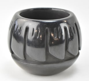 MARY CAIN SIGNED SANTA CLARA PUEBLO BLACKWARE POTTERY BOWL