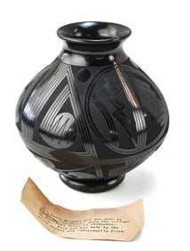 OCTAVIO ANDREW SIGNED JUAN MATA ORTIZ CASA GRANDE BLACKWARE POTTERY VASE