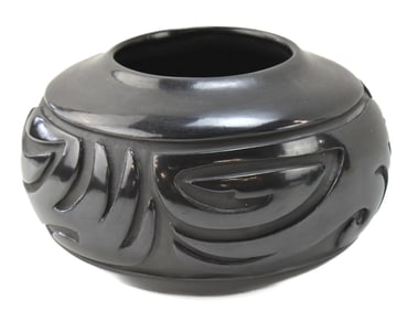 MARY CAIN SIGNED SANTA CLARA PUEBLO BLACKWARE AVANYU POTTERY BOWL