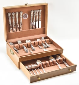 REED & BARTON STERLING SILVER MARLBOROUGH FLATWARE SET
