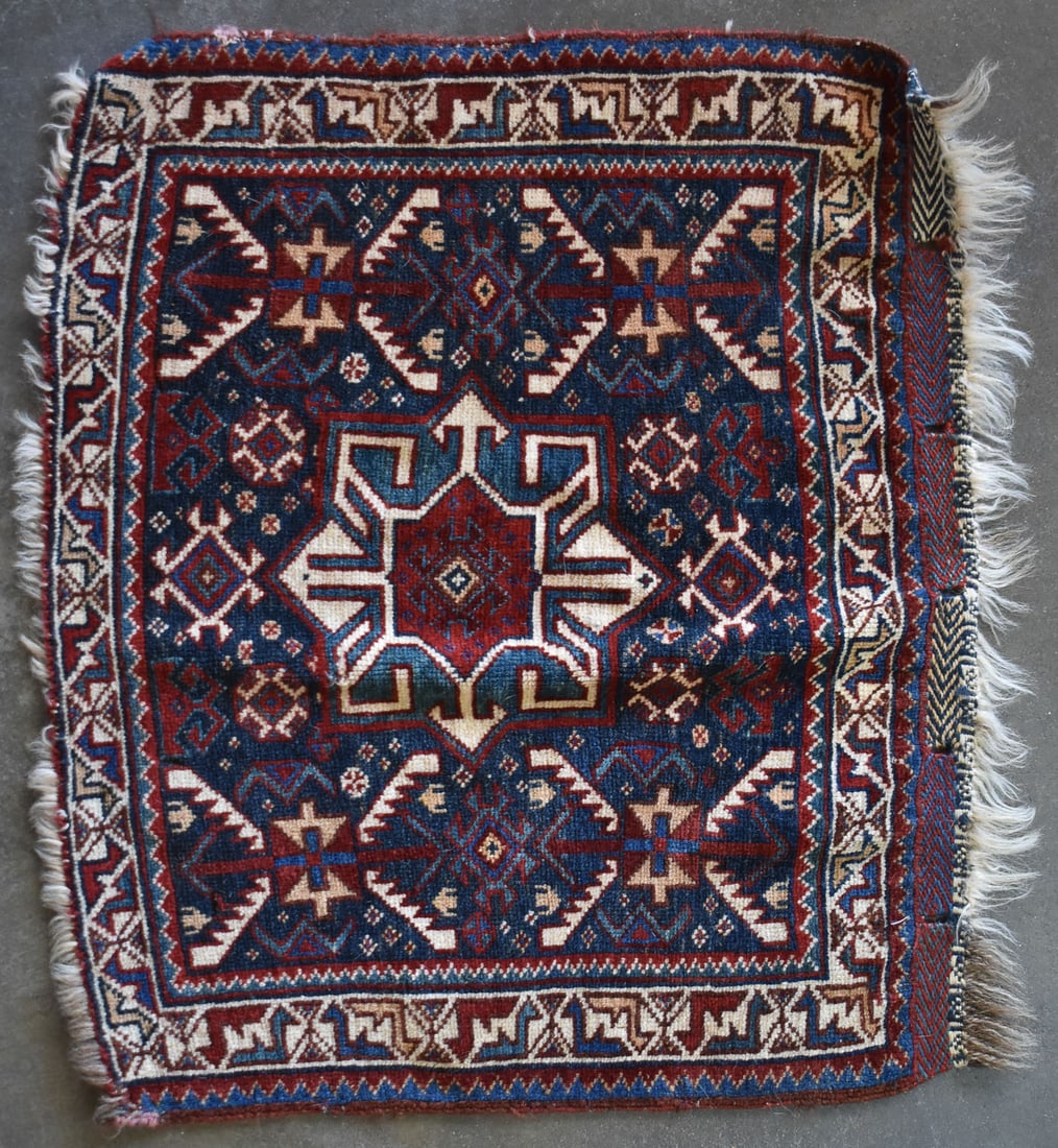 GHASHGAI BAG FACE RUG (1 of 3)