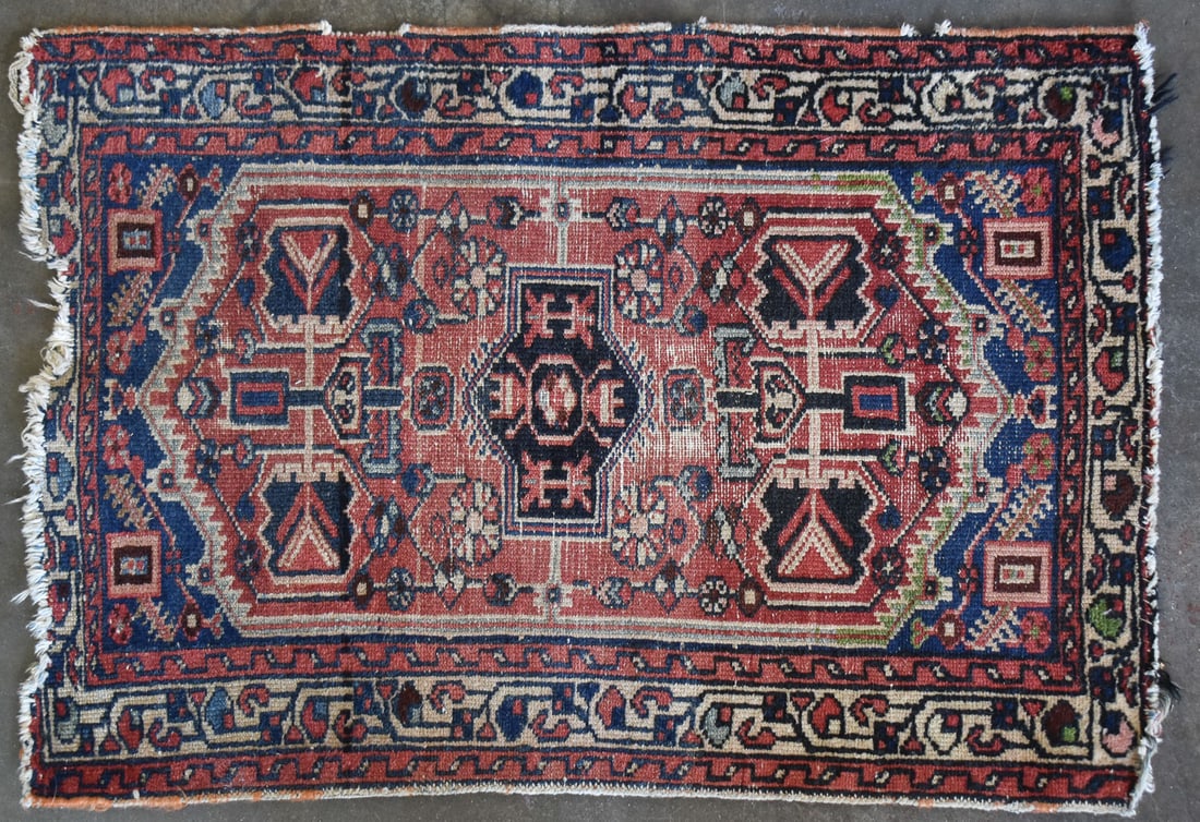 PERSIAN HERIZ RUG (1 of 4)