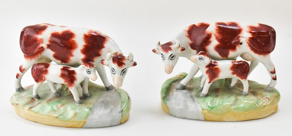 19TH C. STAFFORDSHIRE POTTERY COW & CALF FIGURINE