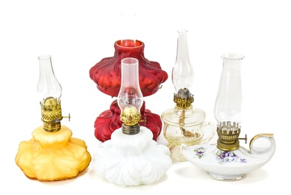 FIVE MINIATURE OIL LAMPS: FENTON & MORE