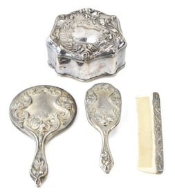 ASSORTED SILVER PLATED VANITY ITEMS